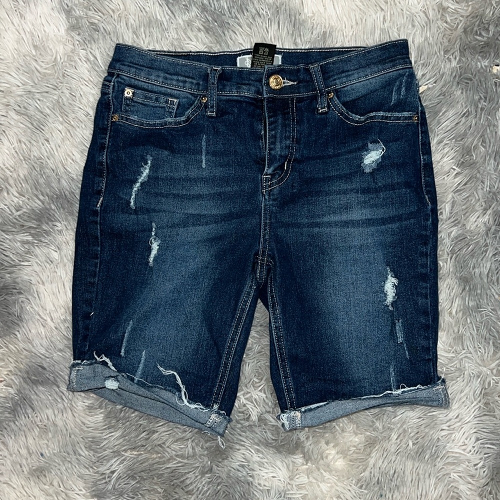 ♥️ Size 3 shorts